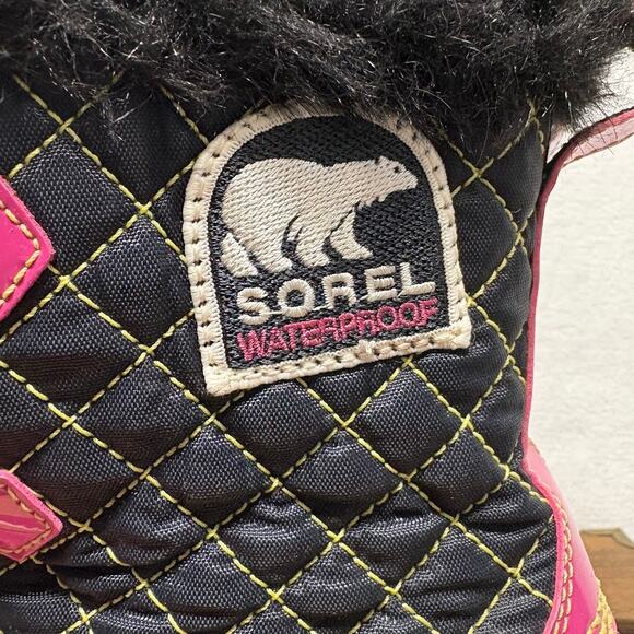 SOREL Torino Pink Patent Leather Waterproof Lace Up Snow Boots Size 10 Shearling - Picture 4 of 11